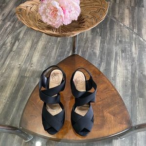 Tory Burch Suede Wedges Sz. 6.5